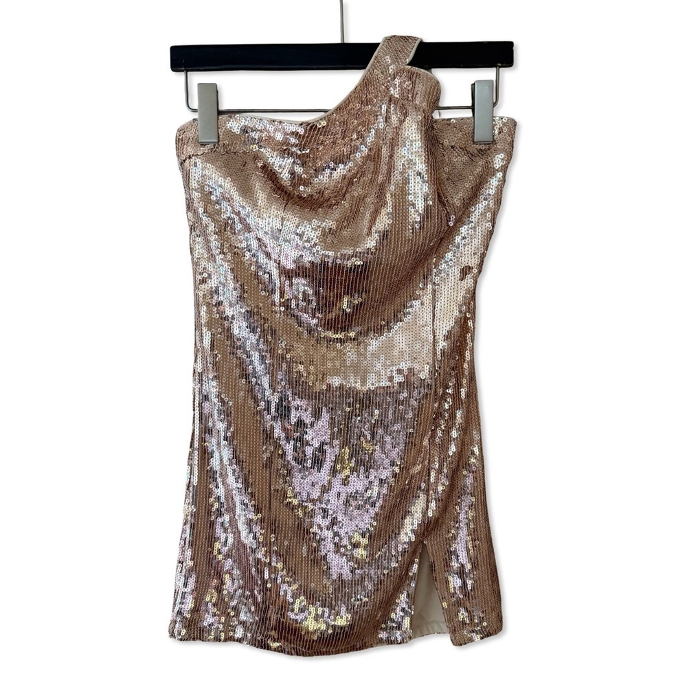 Superdown cicely mini dress One-Shoulder Sequin rose gold Revolve NWT M - Picture 8 of 9